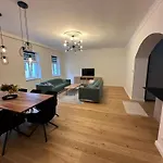 Palais Living Suite
